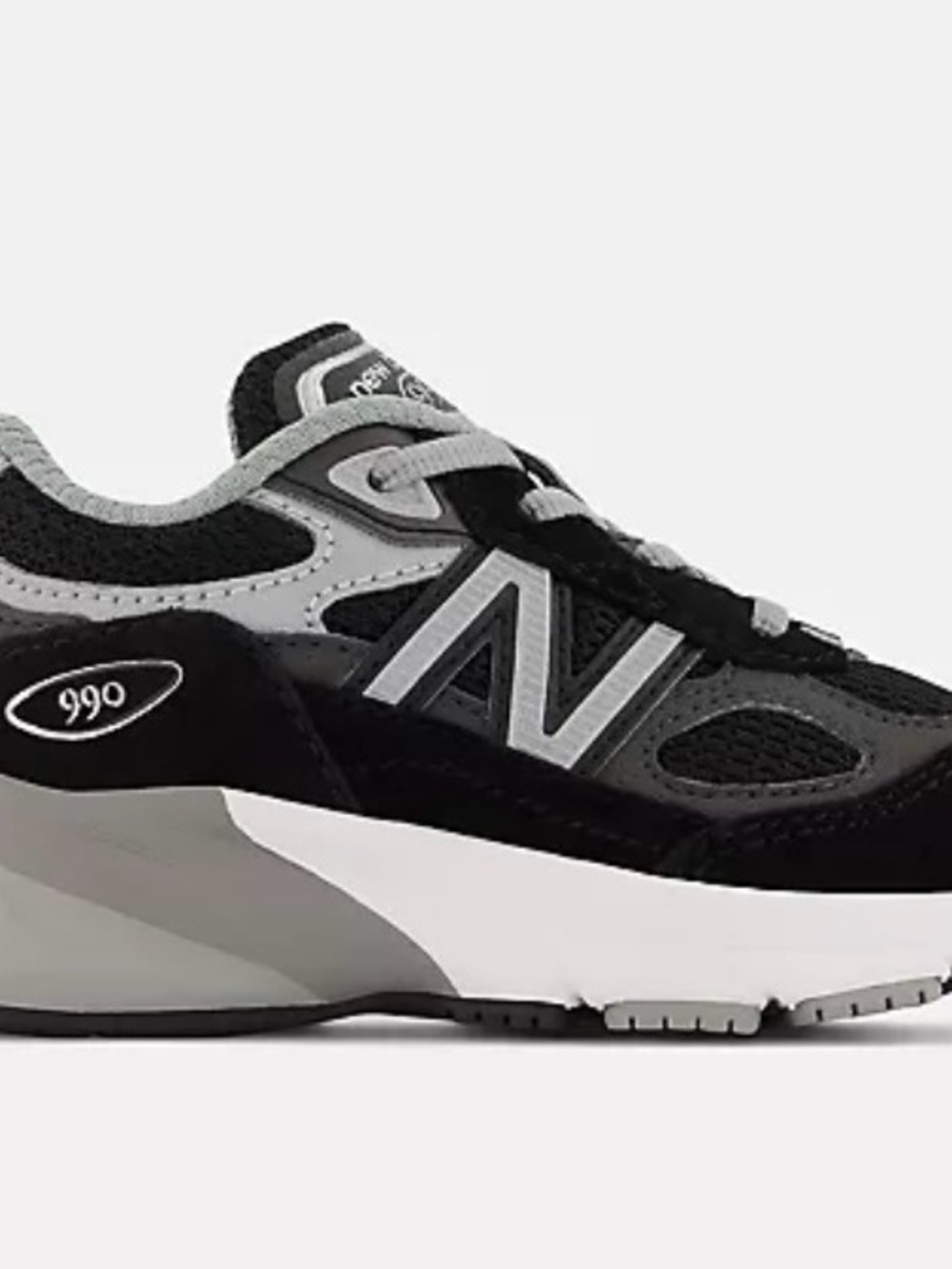 New Balance Kids 990 Sneakers in Black and Gray  4C NIB